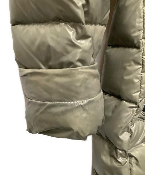 MONCLER（モンクレール）MONCLER (モンクレール) ダウンコート オリーブの古着・服飾アイテム