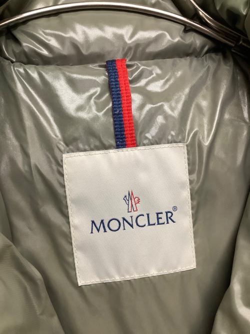MONCLER（モンクレール）MONCLER (モンクレール) ダウンコート オリーブの古着・服飾アイテム