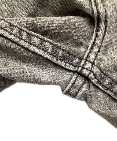 LEVI'S（リーバイス）LEVI'S (リーバイス) デニムパンツ グレー サイズ:W34x L32の古着・服飾アイテム