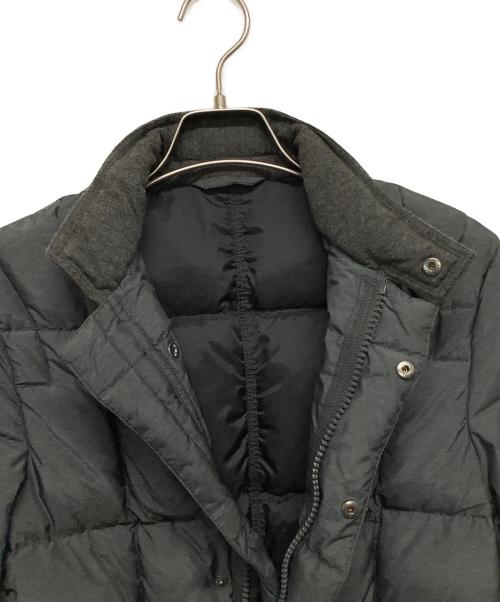 EMPORIO ARMANI JEANS（エンポリオアルマーニジーンズ）EMPORIO ARMANI JEANS (エンポリオアルマーニジーンズ) ダウンジャケット グレー サイズ:Sの古着・服飾アイテム