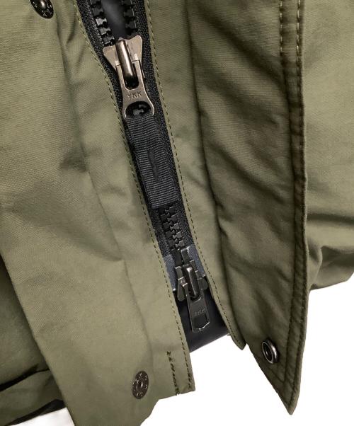 THE NORTH FACE（ザ ノース フェイス）THE NORTH FACE (ザ ノース フェイス) マウンテンダウンジャケット グリーン×ブラック サイズ:Sの古着・服飾アイテム
