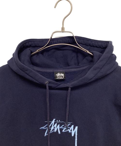 stussy（ステューシー）stussy (ステューシー) プルオーバーパーカー ネイビー サイズ:Ｌの古着・服飾アイテム