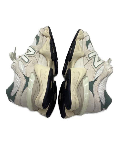 NEW BALANCE（ニューバランス）NEW BALANCE (ニューバランス) スニーカー　NEW BALANCE ライトグレー×グリーン サイズ:26cmの古着・服飾アイテム