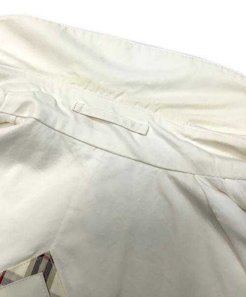 BURBERRY（バーバリー）BURBERRY (バーバリー) トレンチコート ホワイト サイズ:9の古着・服飾アイテム