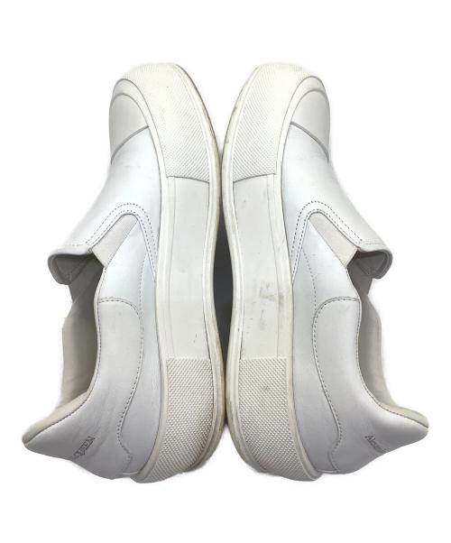 ALEXANDER McQUEEN（アレキサンダーマックイーン）ALEXANDER McQUEEN (アレキサンダーマックイーン) スリッポン ホワイト サイズ:41の古着・服飾アイテム