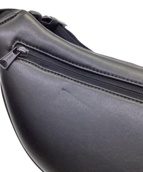 DIESEL（ディーゼル）DIESEL (ディーゼル) HOLI-D BELT BAG M ブラックの古着・服飾アイテム