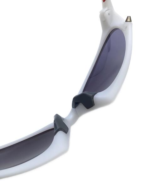 OAKLEY（オークリー）OAKLEY (オークリー) サングラス ホワイト サイズ:63□19の古着・服飾アイテム