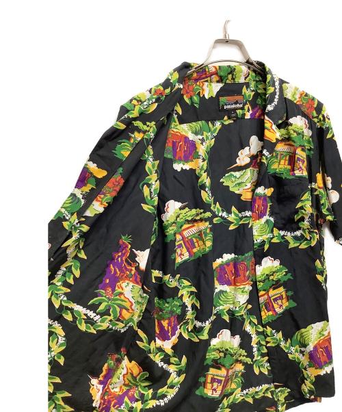 Patagonia（パタゴニア）Patagonia (パタゴニア) 半袖シャツ ブラック×グリーン サイズ:Ｓの古着・服飾アイテム