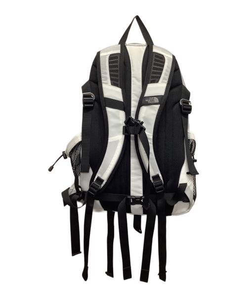 THE NORTH FACE（ザ ノース フェイス）THE NORTH FACE (ザ ノース フェイス) リュック ホワイト×ブラックの古着・服飾アイテム