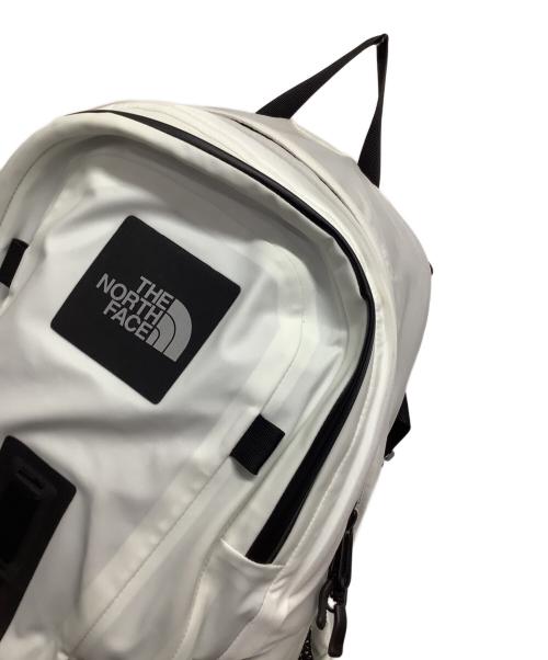 THE NORTH FACE（ザ ノース フェイス）THE NORTH FACE (ザ ノース フェイス) リュック ホワイト×ブラックの古着・服飾アイテム