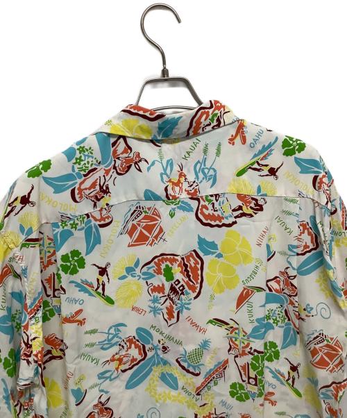 Sun Surf（サンサーフ）Sun Surf (サンサーフ) アロハシャツ ホワイト×マルチカラー サイズ:XLの古着・服飾アイテム