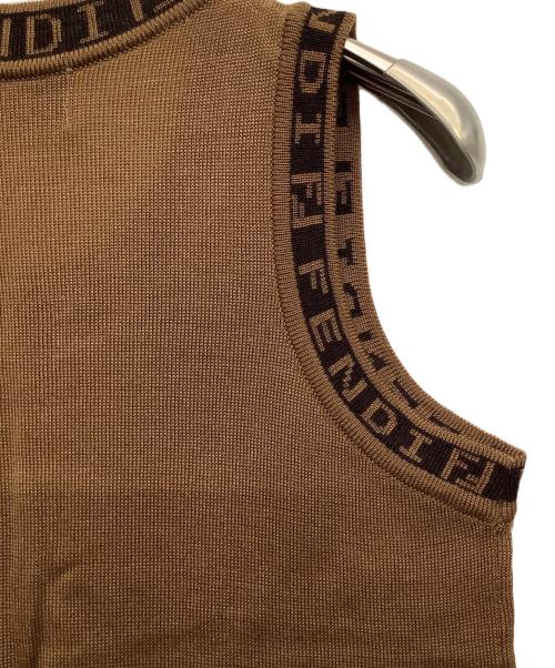 FENDI JEANS（フェンディ ジーンズ）FENDI JEANS (フェンディ ジーンズ) ノースリーブカットソー ブラウン サイズ:FREEの古着・服飾アイテム
