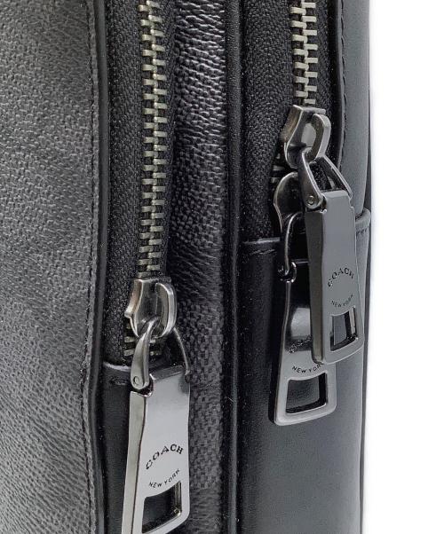 COACH（コーチ）COACH (コーチ) ボディーバッグ ブラック×グレーの古着・服飾アイテム