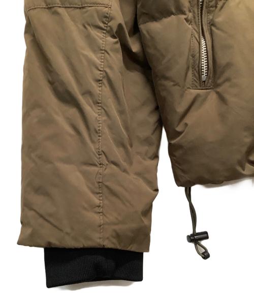 C.P COMPANY（シーピーカンパニー）C.P COMPANY (シーピーカンパニー) ダウンジャケット ベージュ サイズ:48の古着・服飾アイテム