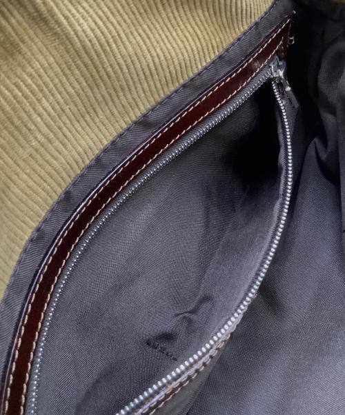 FENDI（フェンディ）FENDI (フェンディ) マンマバケットバッグ ベージュの古着・服飾アイテム