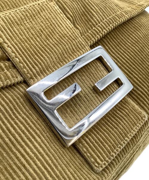 FENDI（フェンディ）FENDI (フェンディ) マンマバケットバッグ ベージュの古着・服飾アイテム