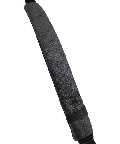ABLE CARRY（エイブルキャリー）ABLE CARRY (エイブルキャリー) ボディーバッグ グレー×ブラックの古着・服飾アイテム
