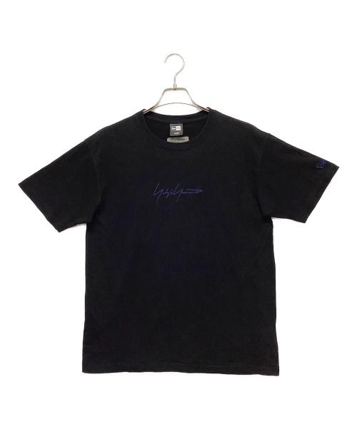 New Era（ニューエラ）New Era (ニューエラ) YOHJI YAMAMOTO (ヨウジヤマモト) 半袖カットソー ブラック×ブルー サイズ:Lの古着・服飾アイテム