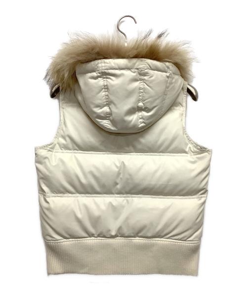 BURBERRY BLUE LABEL（バーバリー ブルー レーベル）BURBERRY BLUE LABEL (バーバリー ブルー レーベル) ダウンベスト アイボリー サイズ:38の古着・服飾アイテム