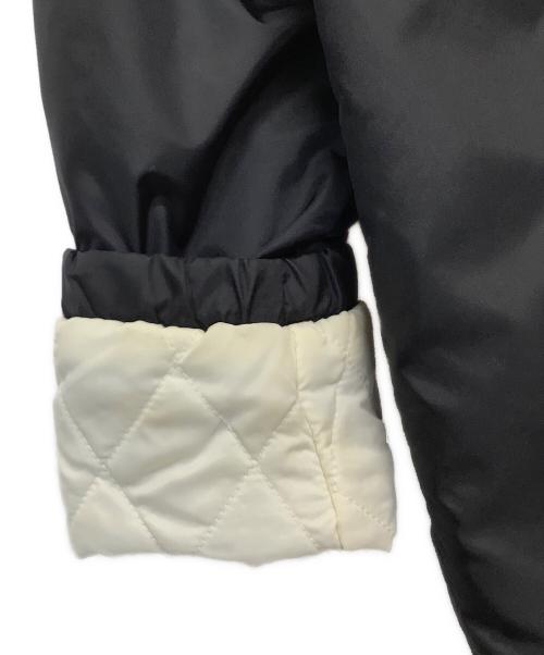 CarHartt（カーハート）CarHartt (カーハート) ナイロンジャケット ブラック×ホワイト サイズ:Lの古着・服飾アイテム