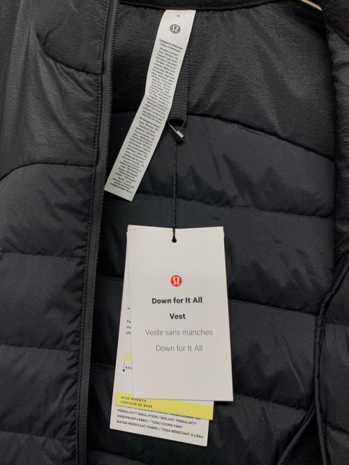 LULULEMON（ルルレモン）LULULEMON (ルルレモン) 中綿ベスト ブラック サイズ:6 未使用品の古着・服飾アイテム