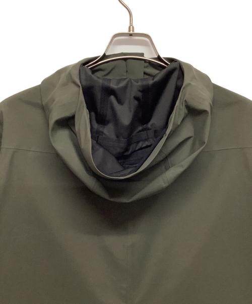 Peak Performance（ピーク・パフォーマンス）Peak Performance (ピーク・パフォーマンス) Civil 3L Jacket カーキ サイズ:Mの古着・服飾アイテム