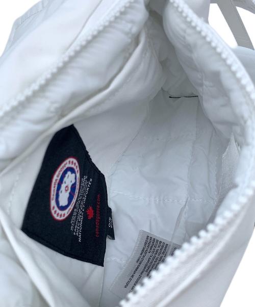 CANADA GOOSE（カナダグース）CANADA GOOSE (カナダグース) ミニウエストバック ホワイトの古着・服飾アイテム