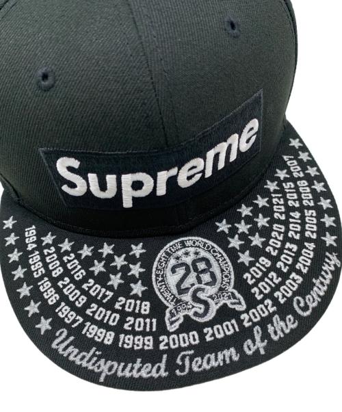 New Era（ニューエラ）New Era (ニューエラ) Supreme (シュプリーム) Undisputed Box Logo New Era ブラック サイズ:7 1/4の古着・服飾アイテム