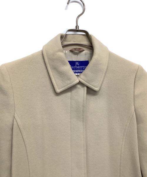 BURBERRY BLUE LABEL（バーバリー ブルー レーベル）BURBERRY BLUE LABEL (バーバリー ブルー レーベル) コート カーキ サイズ:38の古着・服飾アイテム
