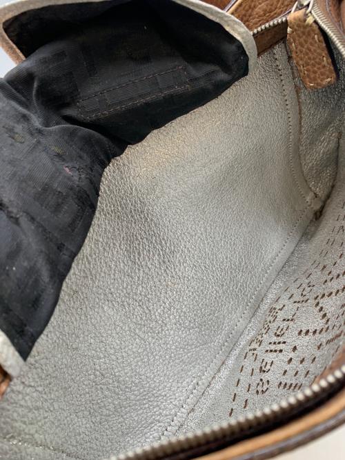FENDI（フェンディ）FENDI (フェンディ) ショルダーバッグ ブラウンの古着・服飾アイテム