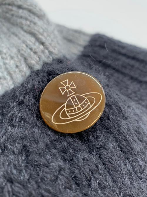 Vivienne Westwood（ヴィヴィアンウエストウッド）Vivienne Westwood (ヴィヴィアンウエストウッド) ビービーニットキャップ グレー×ブラックの古着・服飾アイテム