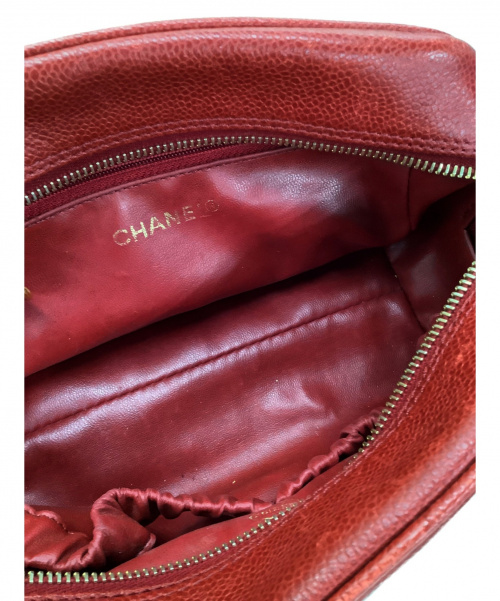 CHANEL（シャネル）CHANEL (シャネル) ココマーク コスメポーチ レッド キャビアスキン 5069729の古着・服飾アイテム