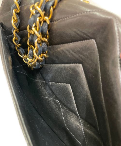 CHANEL（シャネル）CHANEL (シャネル) Vステッチチェーンショルダーバッグ ブラックの古着・服飾アイテム