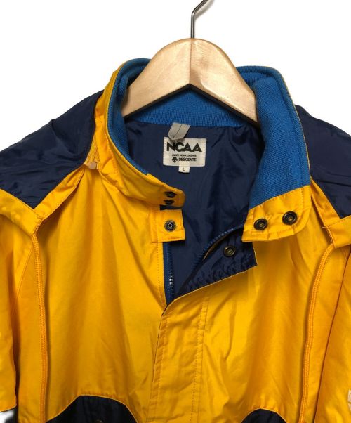 DESCENTE（デサント）DESCENTE (デサント) 90's NCAA アノラックジャケット イエロー サイズ:Lの古着・服飾アイテム