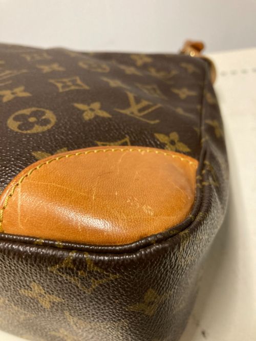 LOUIS VUITTON（ルイ ヴィトン）LOUIS VUITTON (ルイ ヴィトン) ブローニュ30 ショルダーバッグ ブラウン サイズ:30の古着・服飾アイテム