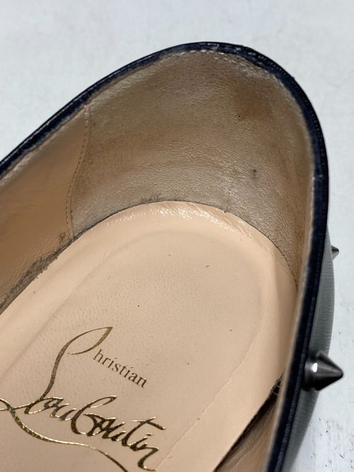 Christian Louboutin（クリスチャン・ルブタン）Christian Louboutin (クリスチャン・ルブタン) スタッズフラットパンプス ブラック サイズ:34 1/2の古着・服飾アイテム