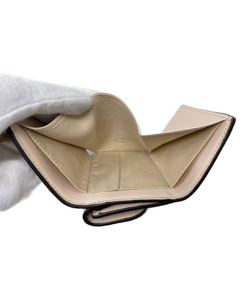 Chloe（クロエ）Chloe (クロエ) スモールトリフォールドレザーウォレット ライトピンク 未使用品の古着・服飾アイテム