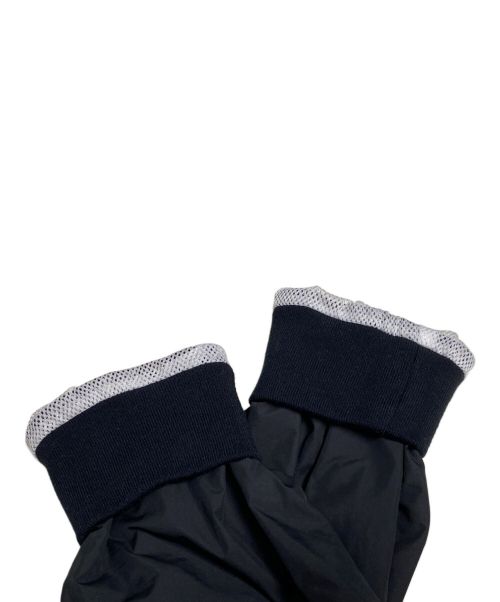 Champion（チャンピオン）Champion (チャンピオン) BEAMS (ビームス) 裏地メッシュナイロンプルオーバー ブラック サイズ:Lの古着・服飾アイテム