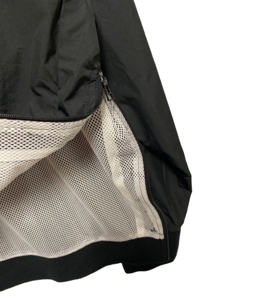 Champion（チャンピオン）Champion (チャンピオン) BEAMS (ビームス) 裏地メッシュナイロンプルオーバー ブラック サイズ:Lの古着・服飾アイテム