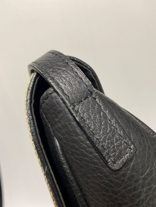 HUNTING WORLD（ハンティングワールド）HUNTING WORLD (ハンティングワールド) TAIMA レザーショルダーバッグ ブラックの古着・服飾アイテム