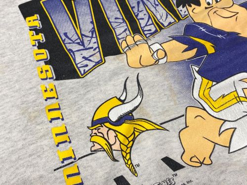 DELTA（デルタ）DELTA (デルタ) VIKINGSプリントクルーネックスウェット グレー サイズ:Lの古着・服飾アイテム