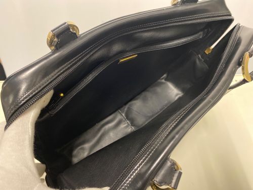 Christian Dior（クリスチャン ディオール）Christian Dior (クリスチャン ディオール) レザーハンドバッグ ブラックの古着・服飾アイテム