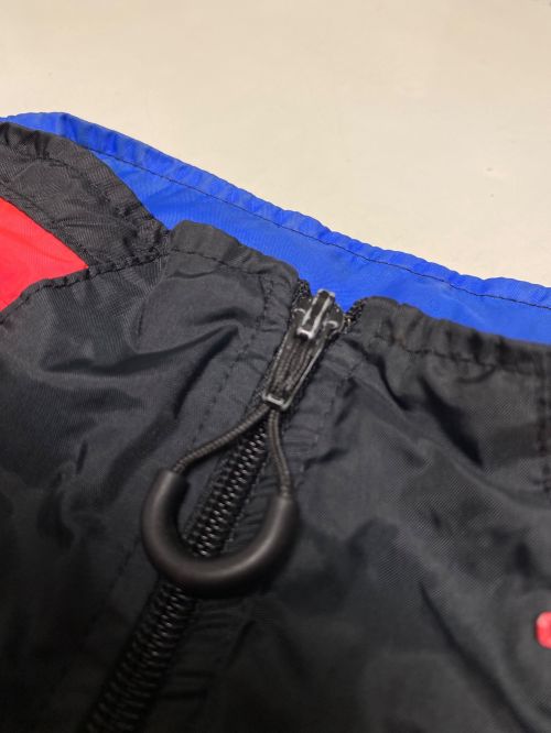 NIKE（ナイキ）NIKE (ナイキ) ナイロンジャケット ブルー×レッド サイズ:Lの古着・服飾アイテム