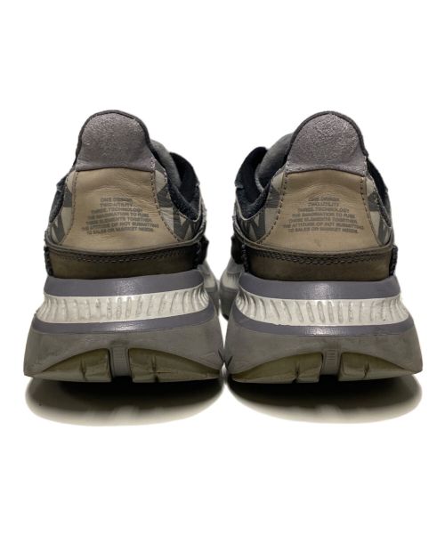 WHITE MOUNTAINEERING（ホワイトマウンテ二アニング）WHITE MOUNTAINEERING (ホワイトマウンテ二アニング) UGG (アグ) CA805 V2 / ローカットスニーカー グレー サイズ:US9.5の古着・服飾アイテム