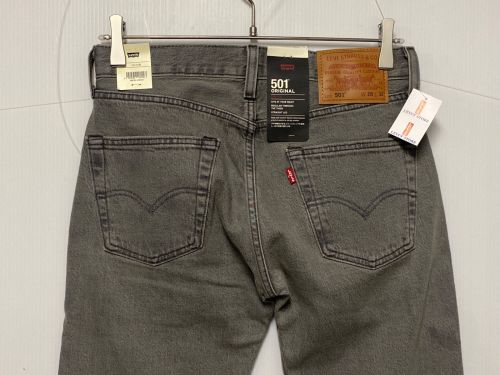 LEVI'S（リーバイス）LEVI'S (リーバイス) 501デニムパンツ ブラック サイズ:W28 L32 未使用品の古着・服飾アイテム
