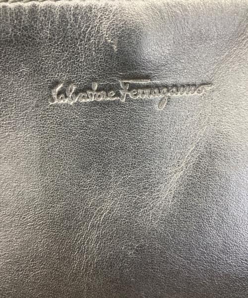 Salvatore Ferragamo（サルヴァトーレ フェラガモ）Salvatore Ferragamo (サルヴァトーレ フェラガモ) レザーショルダーバッグ ブラックの古着・服飾アイテム