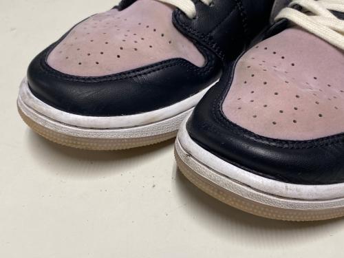 NIKE（ナイキ）NIKE (ナイキ) AIR JORDAN 1 LOW SE / ローカットスニーカー ブラック×パープル サイズ:US9.5の古着・服飾アイテム