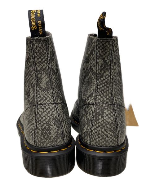 Dr.Martens（ドクターマーチン）Dr.Martens (ドクターマーチン) 8ホールブーツ グレー サイズ:UK6 未使用品の古着・服飾アイテム