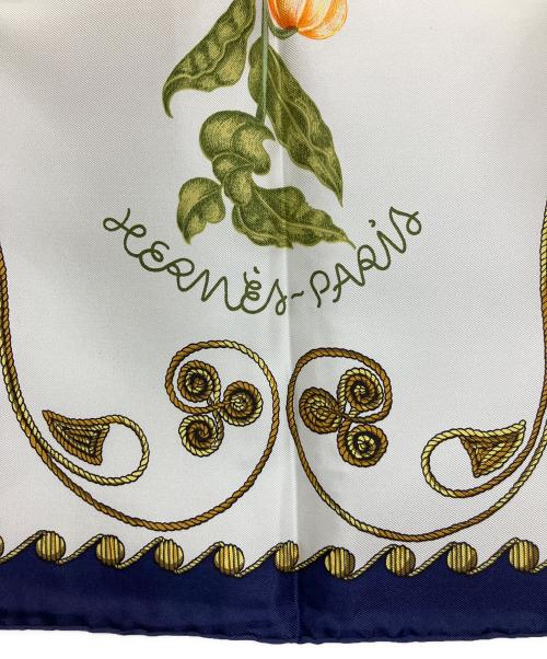 HERMES（エルメス）HERMES (エルメス) 大判スカーフ ホワイト×ネイビーの古着・服飾アイテム