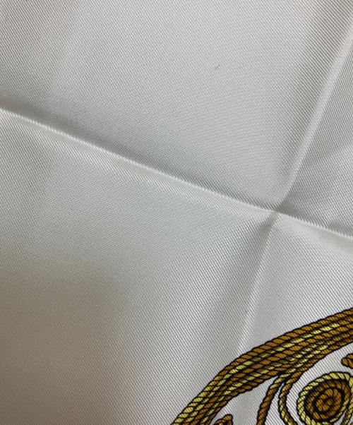 HERMES（エルメス）HERMES (エルメス) 大判スカーフ ホワイト×ネイビーの古着・服飾アイテム